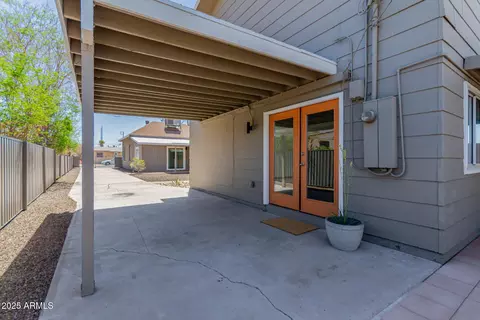 Exterior - 1018 S 4th Ave, Phoenix, AZ 85003 photo 9 of 10