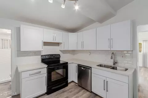 Kitchen - 1018 S 4th Ave, Phoenix, AZ 85003 photo 2 of 5