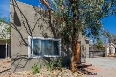 Exterior - 1018 S 4th Ave, Phoenix, AZ 85003 photo 3 of 10