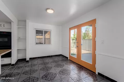 Dining - 1018 S 4th Ave, Phoenix, AZ 85003 photo 1 of 1