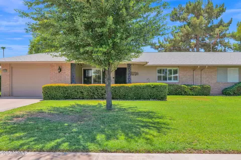 9701 W Shasta Dr, Sun City, AZ 85351