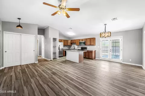 11121 E Camino Cir, Mesa, AZ 85207