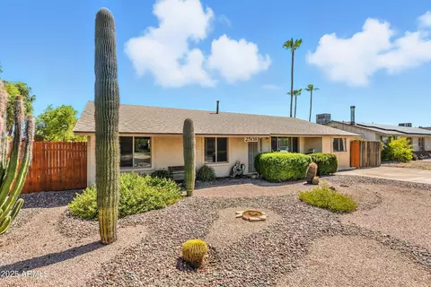 2508 E Hillery Dr, Phoenix, AZ 85032 photo 2