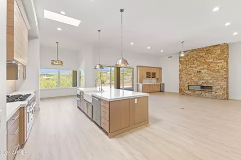 Kitchen - 1816 E Fortune Dr, New River, AZ 85087 photo 5 of 13