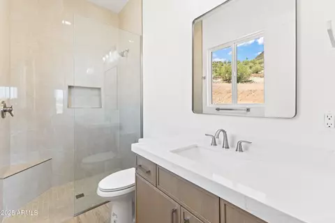 Bath - 1816 E Fortune Dr, New River, AZ 85087 photo 7 of 9