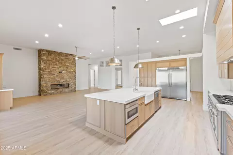 Kitchen - 1816 E Fortune Dr, New River, AZ 85087 photo 9 of 13