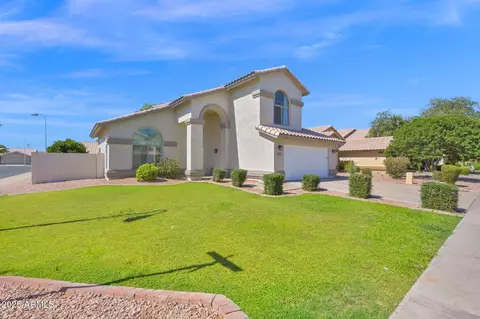 Exterior - 1875 E Aspen Way, Gilbert, AZ 85234 photo 5 of 6