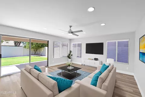 Living - 1875 E Aspen Way, Gilbert, AZ 85234 photo 5 of 7