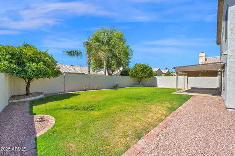 Exterior - 1875 E Aspen Way, Gilbert, AZ 85234 photo 4 of 6