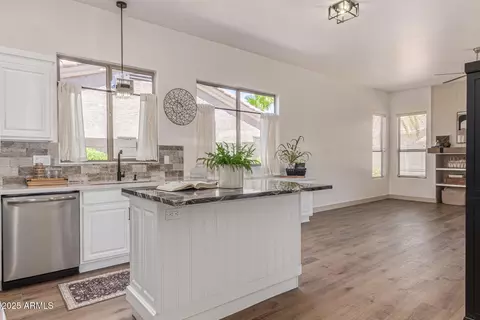 9918 E Lobo Ave, Mesa, AZ 85209 photo 13