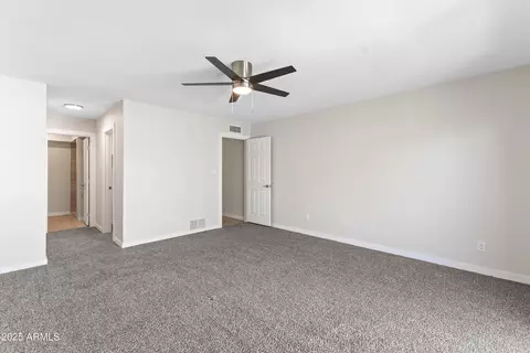 Bedroom - 2518 E Osborn Rd, Phoenix, AZ 85016 photo 2 of 3
