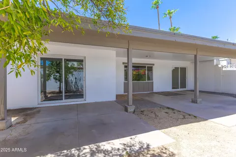 Exterior - 2518 E Osborn Rd, Phoenix, AZ 85016 photo 2 of 2