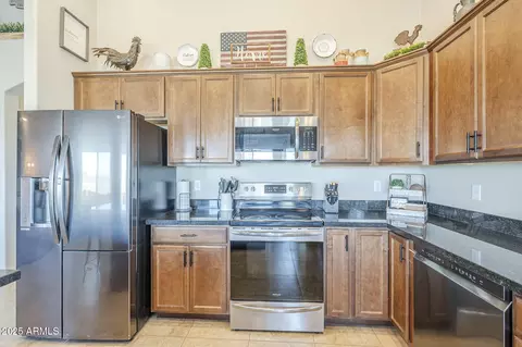 Kitchen - 2876 E Bealey Ave, Coolidge, AZ 85128 photo 5 of 6