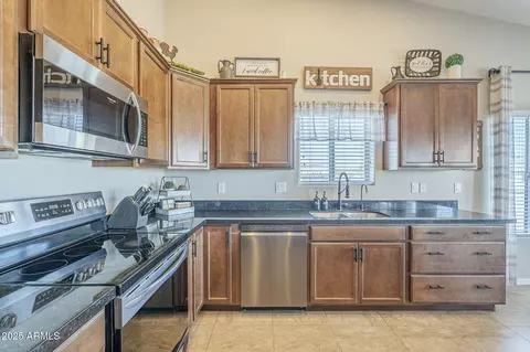 Kitchen - 2876 E Bealey Ave, Coolidge, AZ 85128 photo 3 of 6