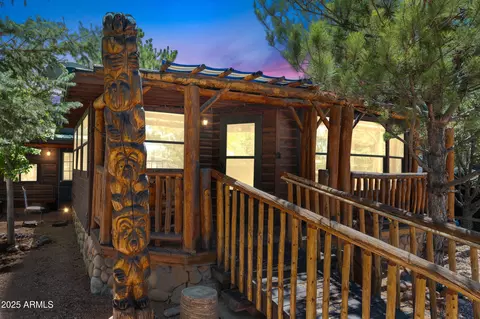 2261 Old Crooks Trail Trl, Overgaard, AZ 85933