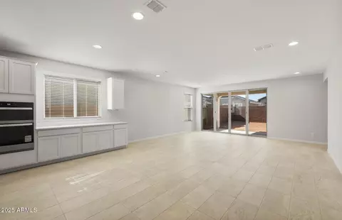 Living - 1422 W Treasure Trl, Apache Junction, AZ 85120 photo 1 of 3
