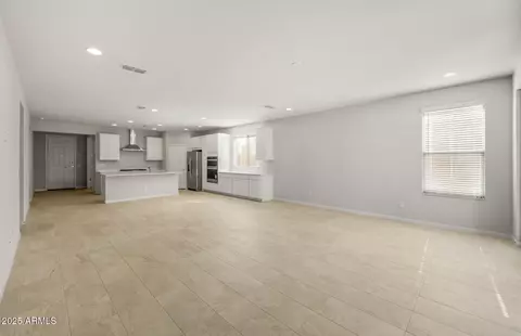 Living - 1422 W Treasure Trl, Apache Junction, AZ 85120 photo 3 of 3
