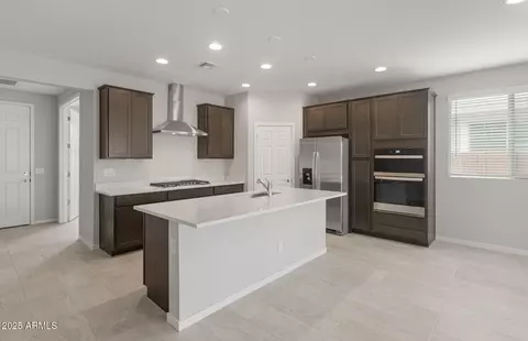 Kitchen - 1438 W Treasure Trl, Apache Junction, AZ 85120 photo 3 of 3