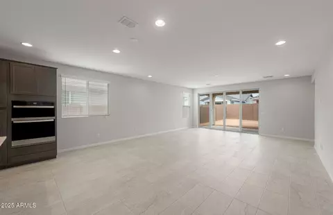 Living - 1438 W Treasure Trl, Apache Junction, AZ 85120 photo 2 of 4