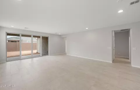 Living - 1438 W Treasure Trl, Apache Junction, AZ 85120 photo 3 of 4