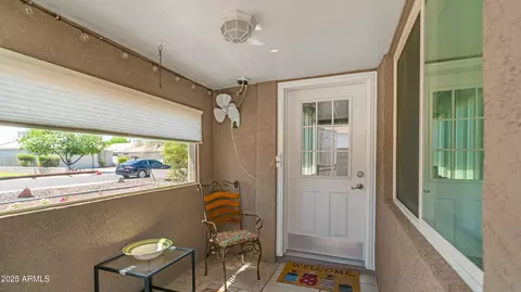 Exterior - 3973 N 14th Pl, Phoenix, AZ 85014 photo 2 of 7
