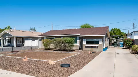 Exterior - 3973 N 14th Pl, Phoenix, AZ 85014 photo 3 of 7
