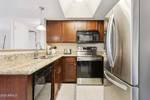 Kitchen - 1720 E Thunderbird Rd #2090, Phoenix, AZ 85022 photo 1 of 3