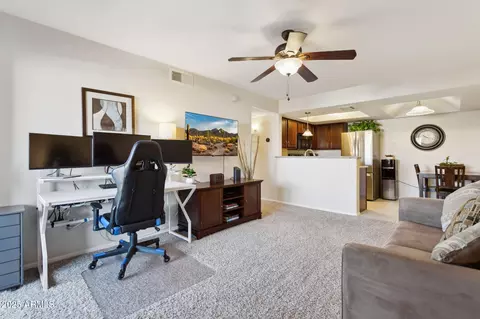 1720 E Thunderbird Rd #2090, Phoenix, AZ 85022