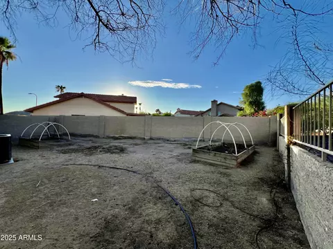 Exterior - 13643 S 36th Way, Phoenix, AZ 85044 photo 4 of 7