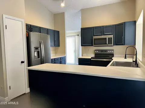 13643 S 36th Way, Phoenix, AZ 85044