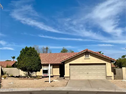 Exterior - 13643 S 36th Way, Phoenix, AZ 85044 photo 2 of 7