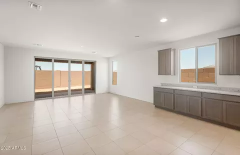 1372 W Treasure Trl, Apache Junction, AZ 85120 photo 13