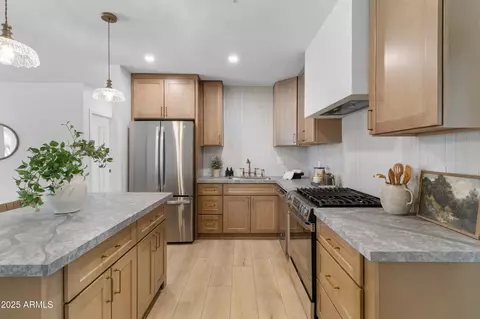 Kitchen - 5331 E Virginia Ave, Phoenix, AZ 85008 photo 1 of 2