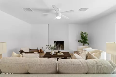Living - 5331 E Virginia Ave, Phoenix, AZ 85008 photo 2 of 2