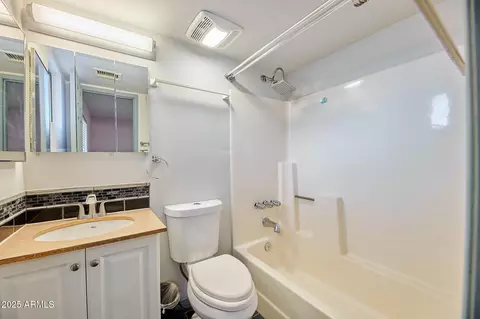 2636 E Campo Bello Dr, Phoenix, AZ 85032 photo 11