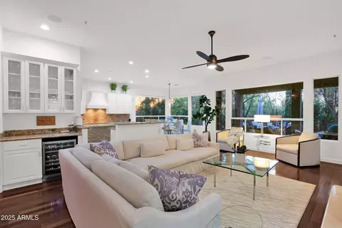 11056 E White Feather Ln, Scottsdale, AZ 85262