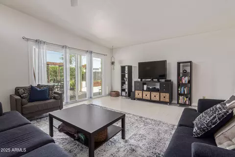 3802 E Shaw Butte Dr, Phoenix, AZ 85028 photo 9