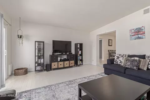 3802 E Shaw Butte Dr, Phoenix, AZ 85028 photo 10