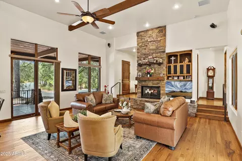 Living - 2005 E Columbine Cir, Payson, AZ 85541 photo 3 of 4