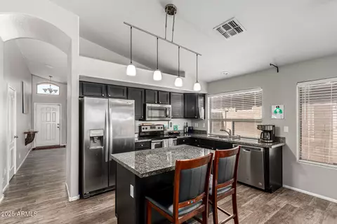 42780 W Venture Rd, Maricopa, AZ 85138