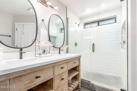 Bath - 2882 E Morgan Dr, Gilbert, AZ 85295 photo 1 of 2