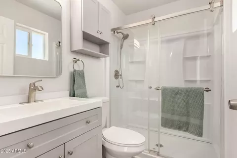 Bath - 4420 E Hobart St, Mesa, AZ 85205 photo 1 of 2