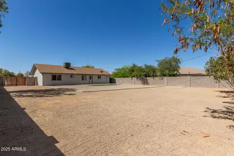 Exterior - 4420 E Hobart St, Mesa, AZ 85205 photo 5 of 7