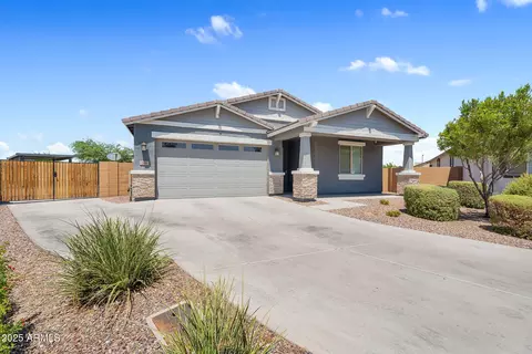 568 W Lowell Dr, San Tan Valley, AZ 85140