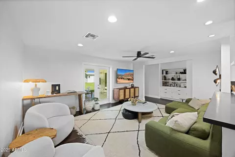 4524 N 35th Pl, Phoenix, AZ 85018 photo 9