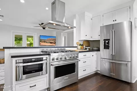 4524 N 35th Pl, Phoenix, AZ 85018 photo 11