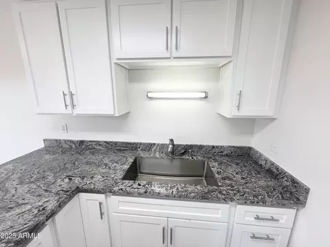 Kitchen - 2075 E 11th St, Douglas, AZ 85607 photo 3 of 5