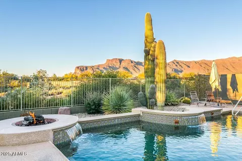 7094 E Calliandra Ct, Gold Canyon, AZ 85118