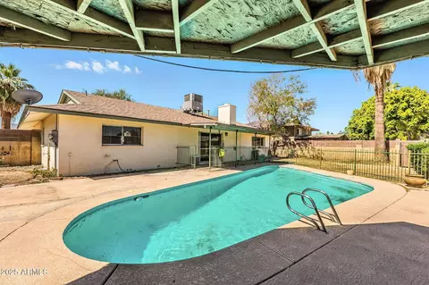 Exterior - 3448 W Dailey St, Phoenix, AZ 85053 photo 3 of 4