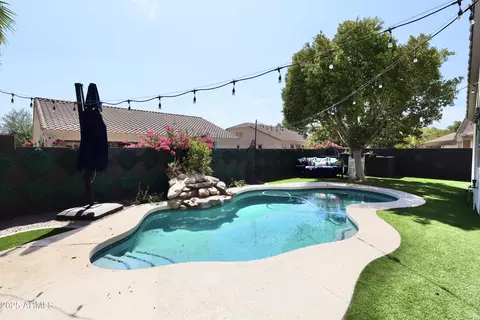 Exterior - 981 E Stottler Ct, Gilbert, AZ 85296 photo 2 of 7